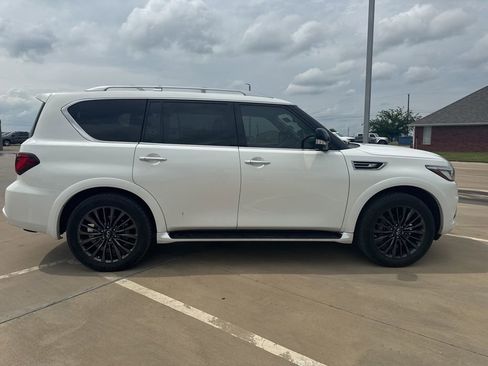 Used 2022 INFINITI QX80 Premium Select w/ Cargo Package RWD image 8