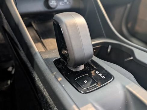 Used 2026 Volvo XC40 B5 Core w/ Climate Package image 22