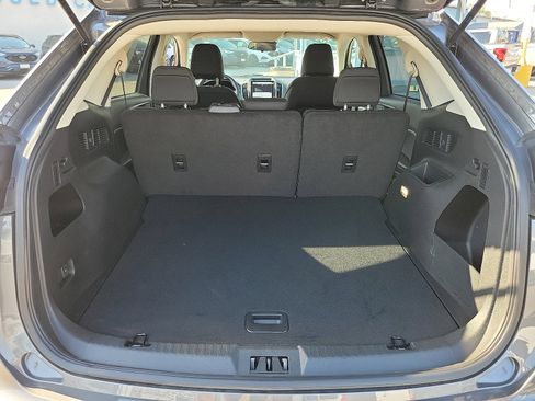 Certified 2024 Ford Edge SE w/ Black Appearance Package image 17