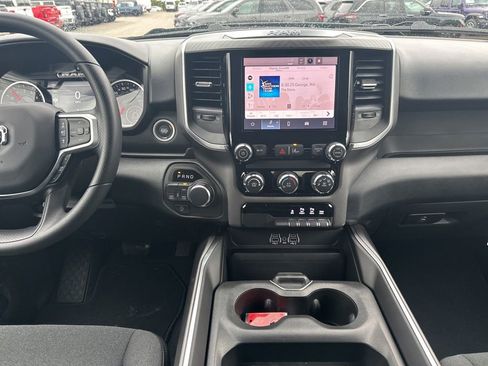 Used 2026 RAM 1500 Express AWD/4WD image 18
