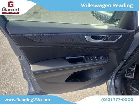 New 2026 Volkswagen Atlas Cross Sport SEL Premium R-Line image 10