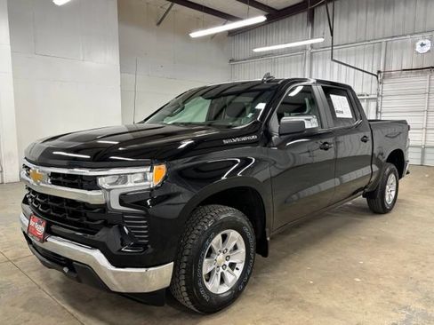 Used 2026 Chevrolet Silverado 1500 LT RWD image 3