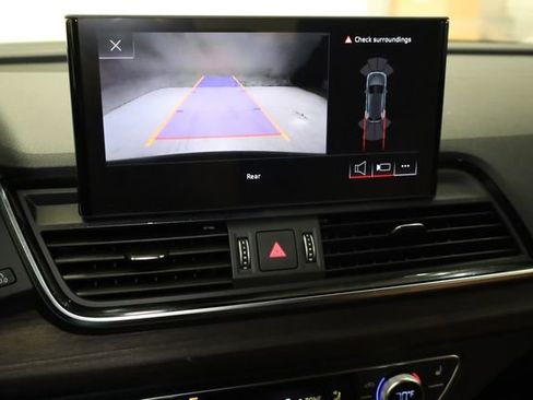 Used 2023 Audi Q5 2.0T Premium w/ Convenience Package image 20