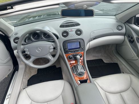 Used 2005 Mercedes-Benz SL 500 image 32