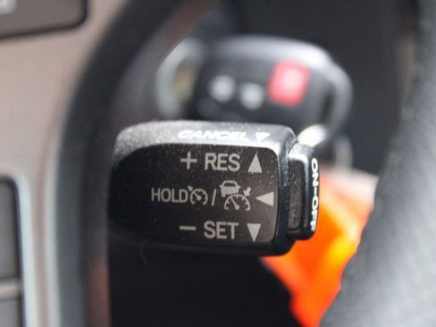 Used 2022 Toyota Tacoma TRD Off-Road AWD/4WD image 28