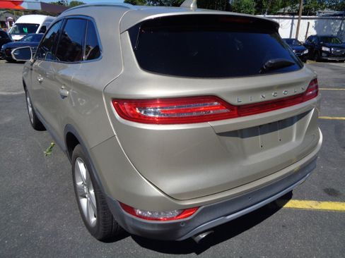 Used 2017 Lincoln MKC Premiere image 16