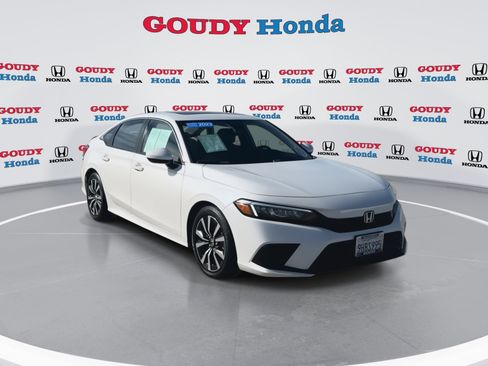 Certified 2023 Honda Civic EX image 3