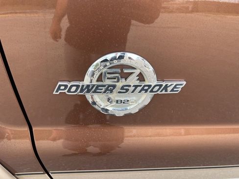 Used 2011 Ford F250 Lariat w/ Lariat Interior Pkg image 24