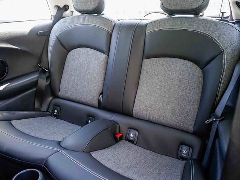 Used 2023 MINI Cooper SE FWD image 18