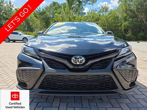 Used 2024 Toyota Camry SE FWD image 2