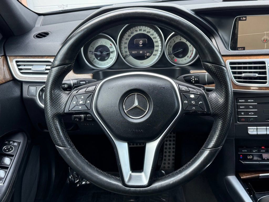 Used 2016 Mercedes-Benz E 350 4MATIC Wagon image 32