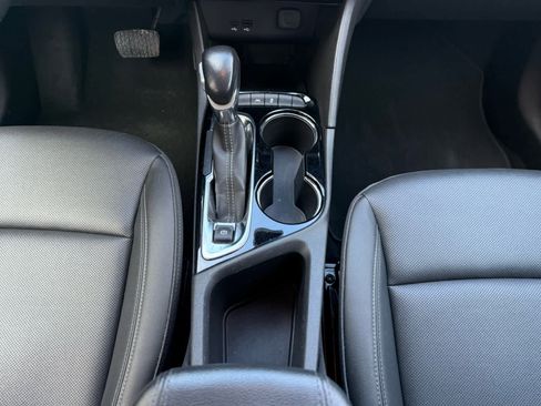 Used 2024 Buick Encore GX Sport Touring image 10