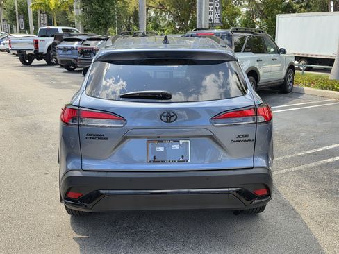 Used 2025 Toyota Corolla Cross AWD Hybrid w/ Convenience Package image 4