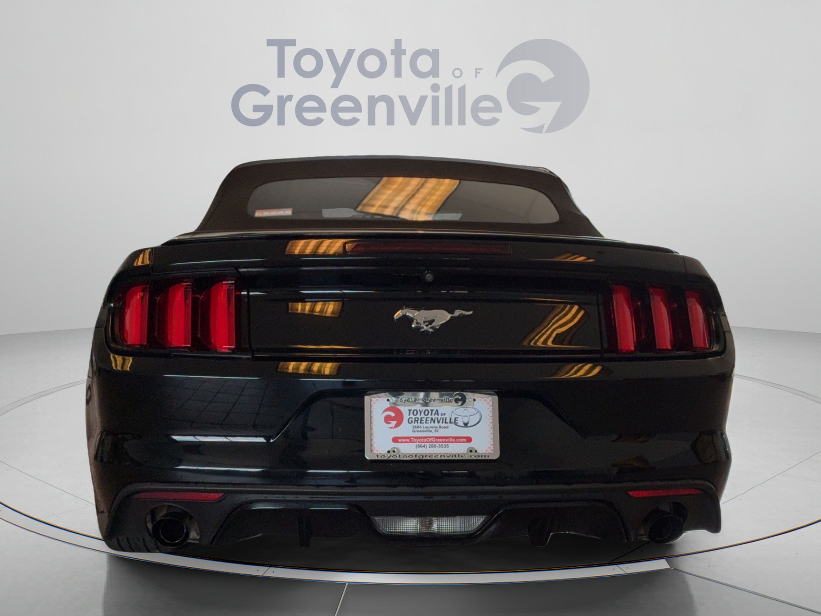 Used 2017 Ford Mustang Premium RWD image 5