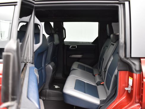 Used 2021 Ford Bronco First Edition image 10