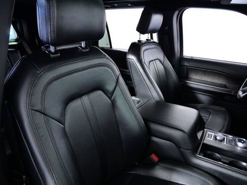 Certified 2018 Ford Expedition Limited w/ Equipment Group 302A AWD/4WD image 12