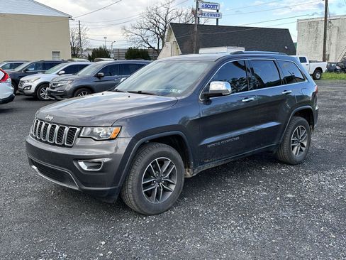 Used 2019 Jeep Grand Cherokee Limited w/ Trailer Tow Group IV image 4