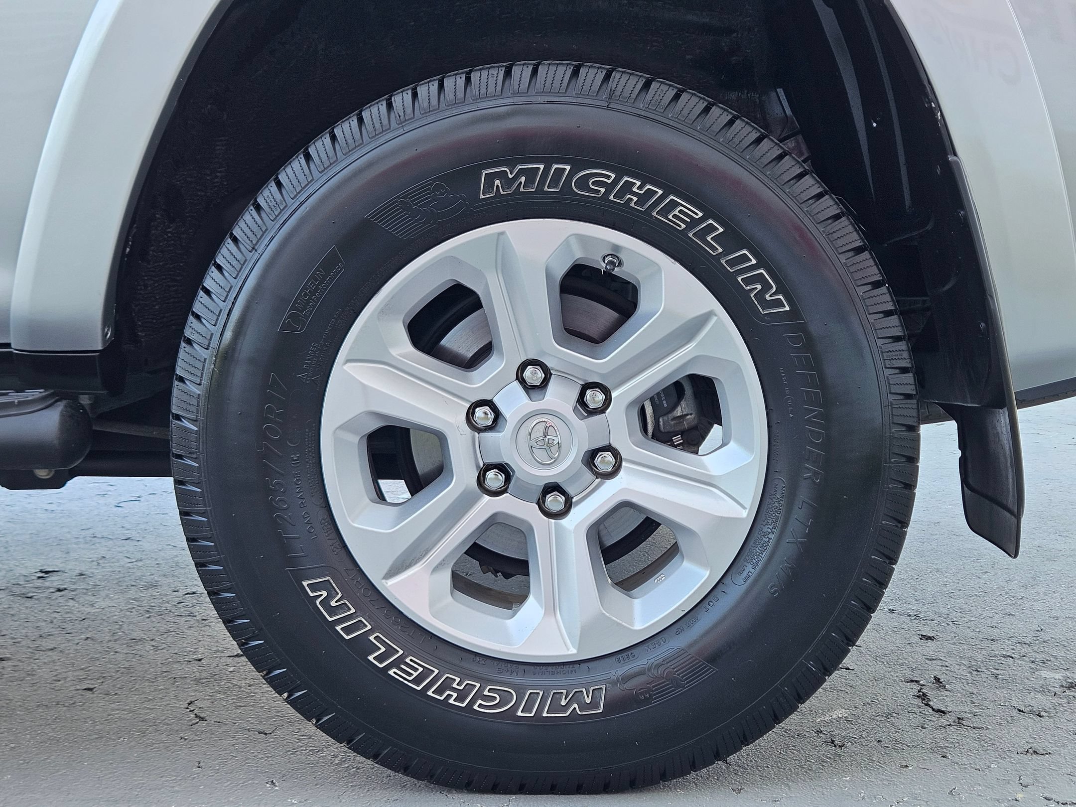 Used 2018 Toyota 4Runner SR5 RWD image 27