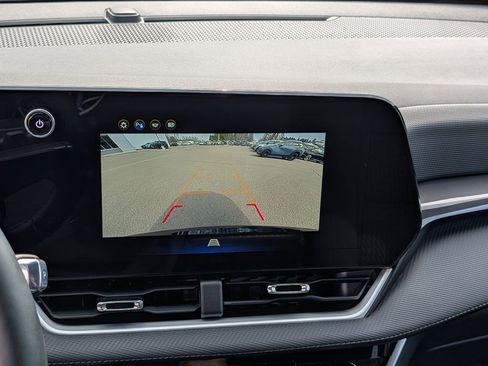 Used 2025 Chevrolet Equinox LT AWD/4WD image 28
