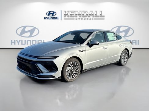 New 2025 Hyundai Sonata SEL image 3