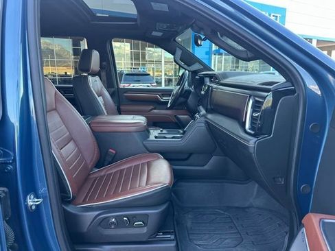 Certified 2024 GMC Sierra 3500 Denali Ultimate AWD/4WD image 18
