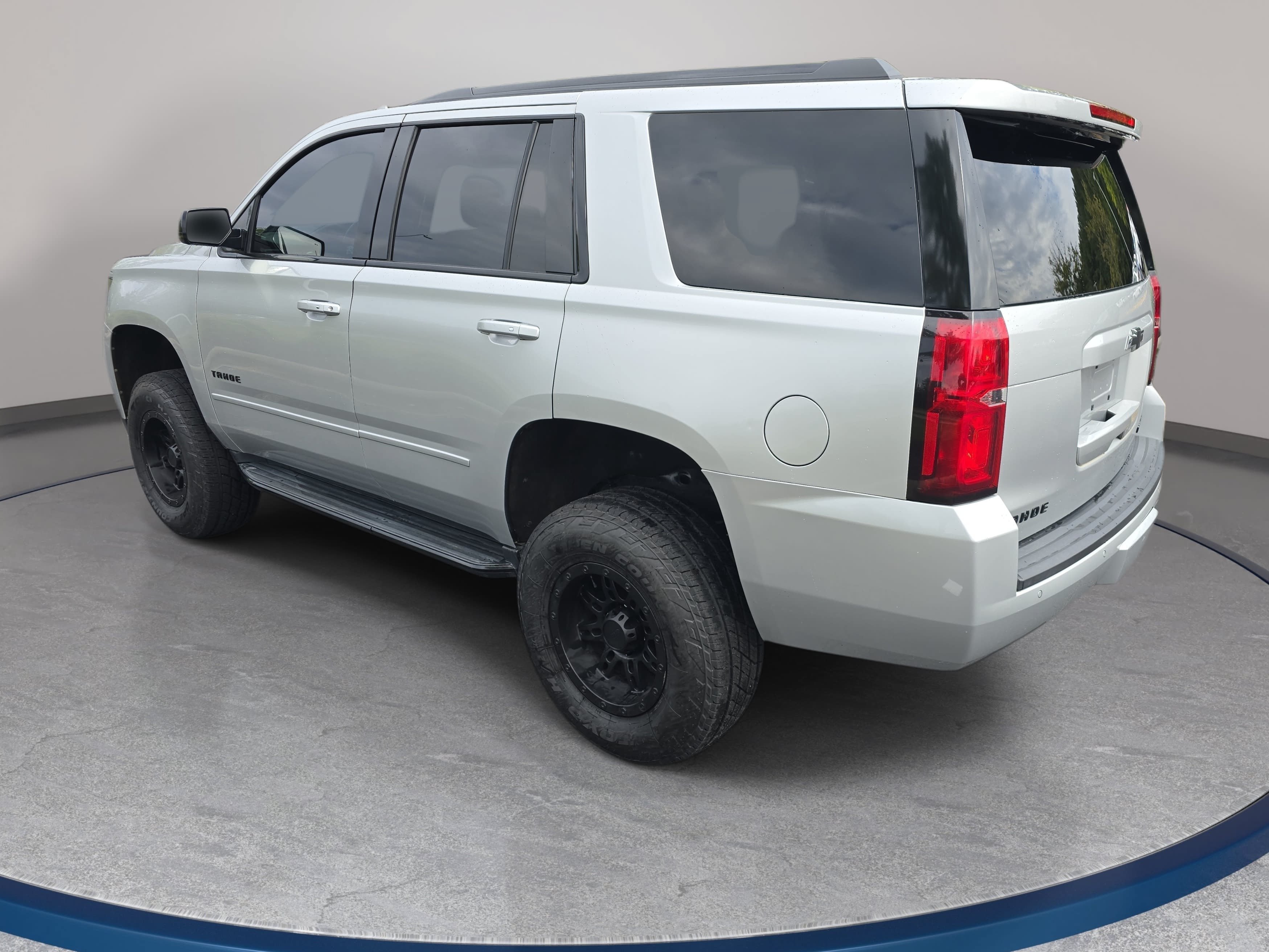 Used 2019 Chevrolet Tahoe Premier AWD/4WD image 7