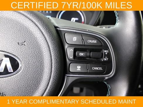Used 2020 Kia Niro EX Premium w/ Cold Weather Package FWD image 23