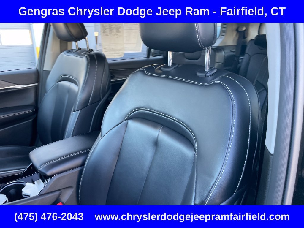 Used 2023 Jeep Grand Cherokee L Limited AWD/4WD image 57