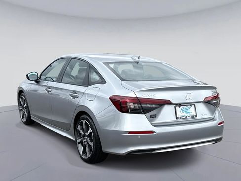 Certified 2025 Honda Civic Sport Touring image 6