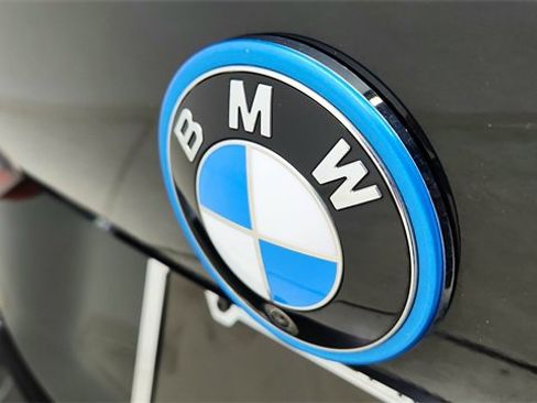 Used 2023 BMW i4 eDrive35 image 16