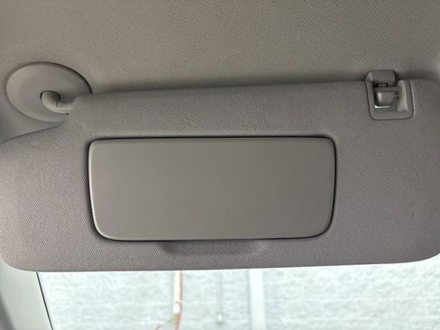 Used 2018 Chevrolet Equinox LT image 29