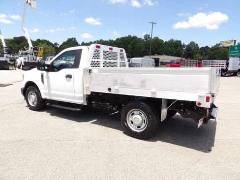 Used 2019 Ford F250 XL RWD image 4