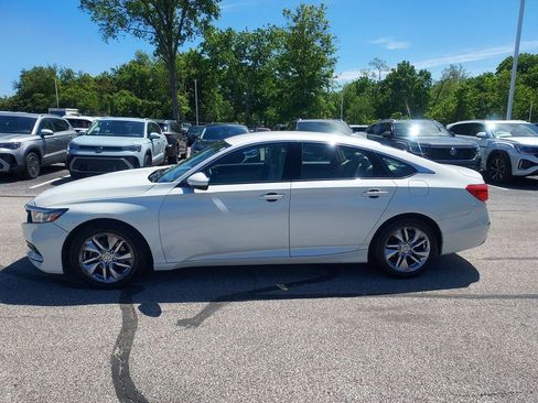 Used 2018 Honda Accord LX image 4