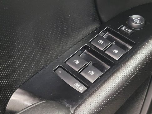 Used 2015 Cadillac XTS image 27