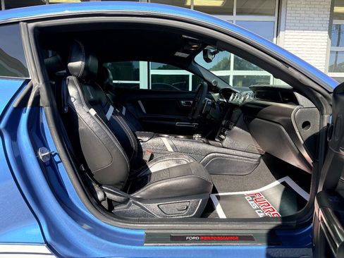 Used 2021 Ford Mustang Shelby GT500 w/ Technology Package image 34