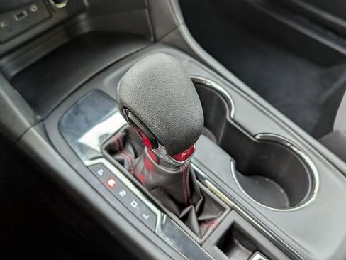Used 2023 Chevrolet Equinox RS FWD image 24