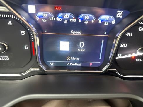 Used 2021 GMC Yukon Denali image 14