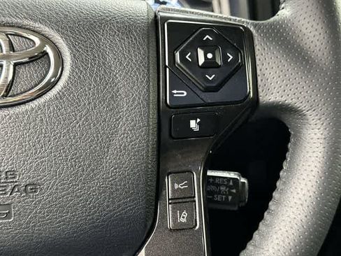 Used 2024 Toyota 4Runner TRD Off-Road AWD/4WD image 18