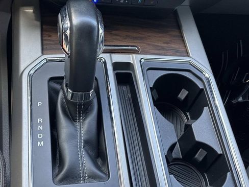 Used 2020 Ford F150 Lariat w/ Equipment Group 502A Luxury image 19