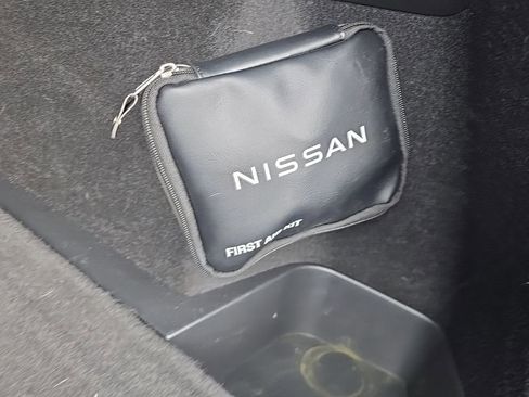 Used 2023 Nissan Rogue SV w/ SV Premium Package image 11