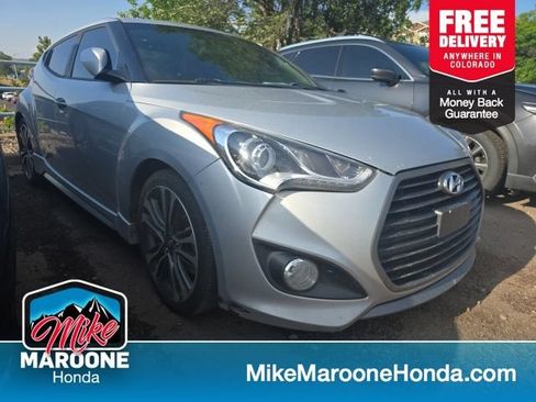 Used 2017 Hyundai Veloster Turbo FWD image 1