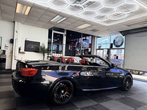 Used 2012 BMW 328i Convertible RWD image 15