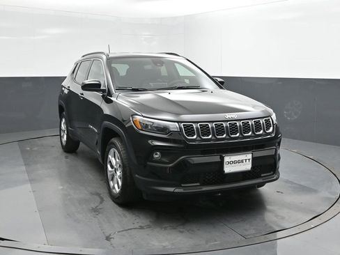New 2026 Jeep Compass Latitude image 22