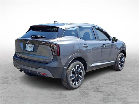 New 2025 Nissan Kicks SV w/ SV Premium Package image 4