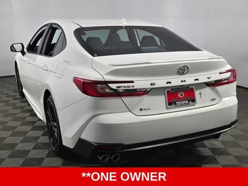Used 2026 Toyota Camry SE image 6