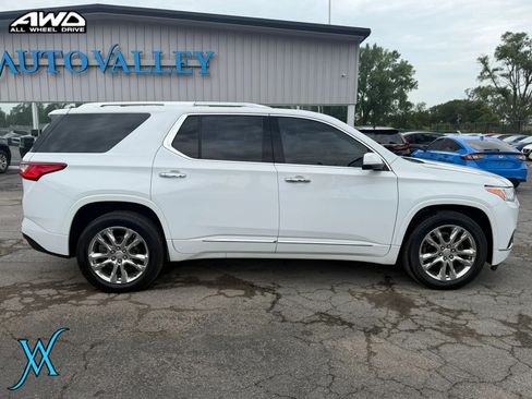 Used 2021 Chevrolet Traverse High Country AWD/4WD image 8