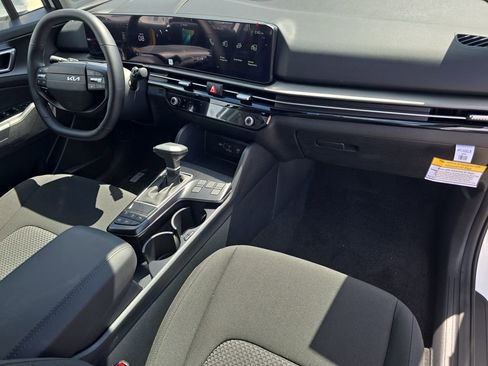 New 2026 Kia Sportage LX FWD image 11