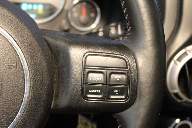 Used 2013 Jeep Wrangler Unlimited Sahara w/ Dual Top Group AWD/4WD image 16