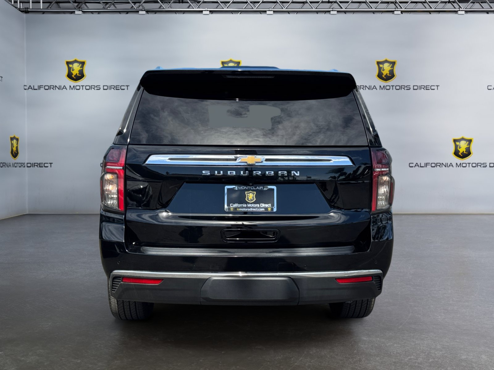 Used 2024 Chevrolet Suburban LS w/ Driver Alert Package AWD/4WD image 4