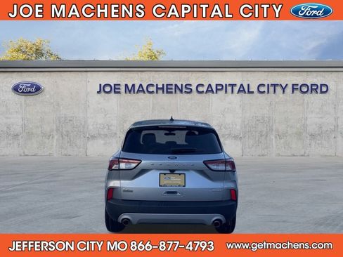 Certified 2022 Ford Escape SE w/ Cold Weather Package image 9